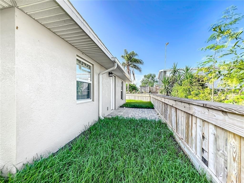7091 Tamarind Way - Photo 25