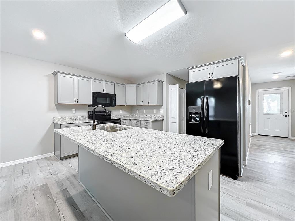 7091 Tamarind Way - Photo 4