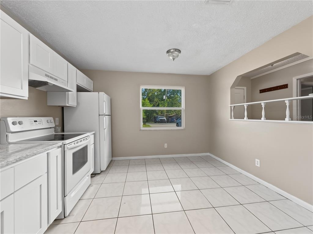 2429 Centennial Boulevard - Photo 10