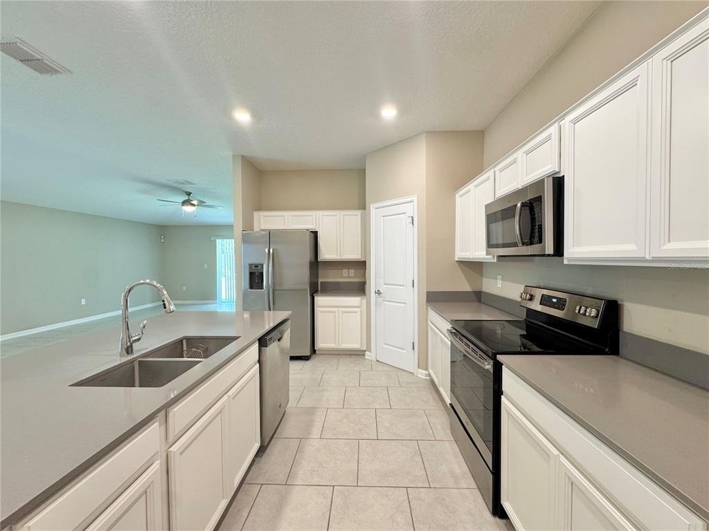112 Pershing Street - Photo 3