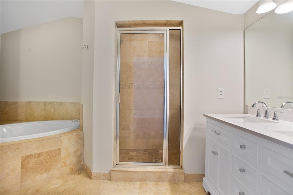 310 E Vanderbilt Street - Photo 25