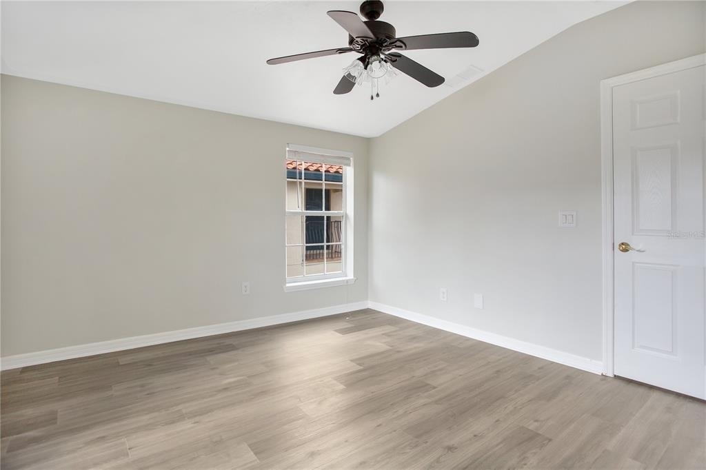 310 E Vanderbilt Street - Photo 27