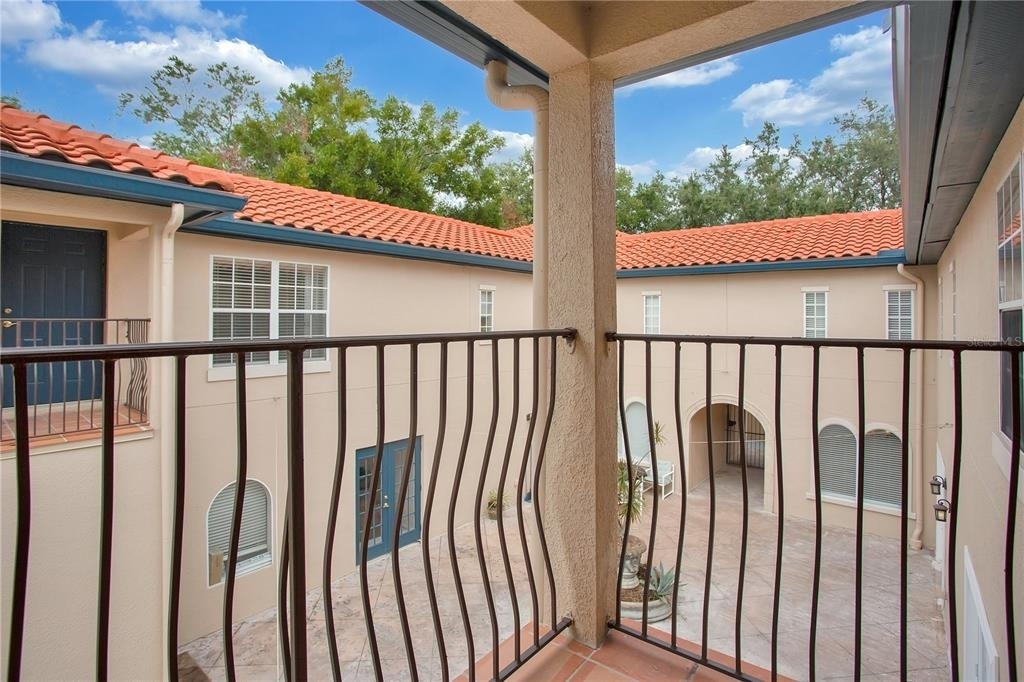 310 E Vanderbilt Street - Photo 36