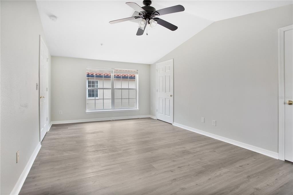310 E Vanderbilt Street - Photo 23