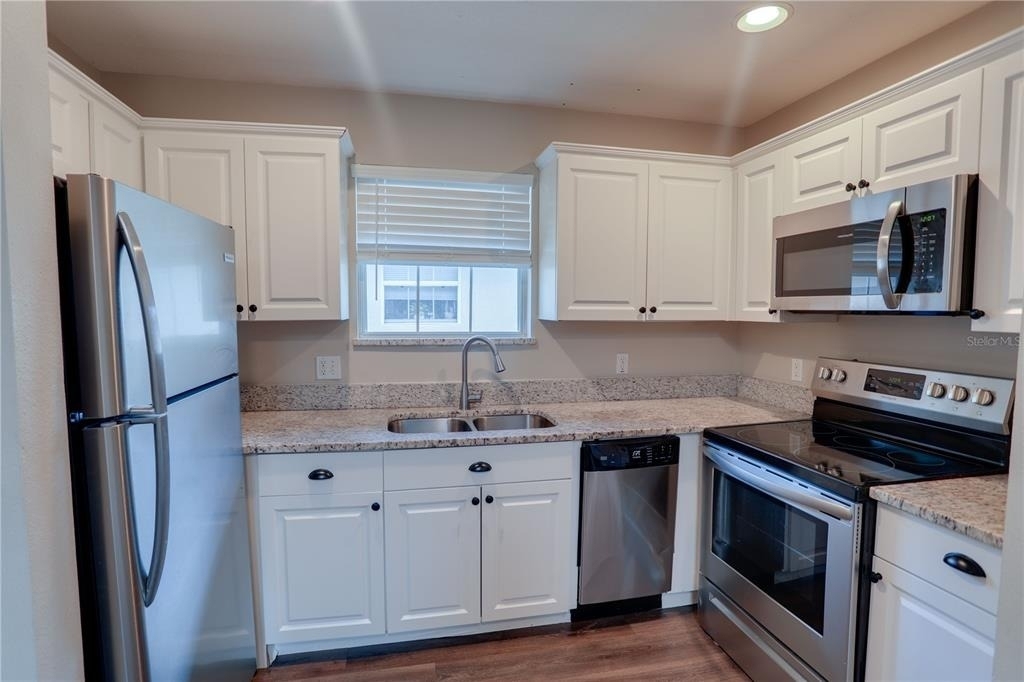 14222 Sonco Avenue - Photo 5