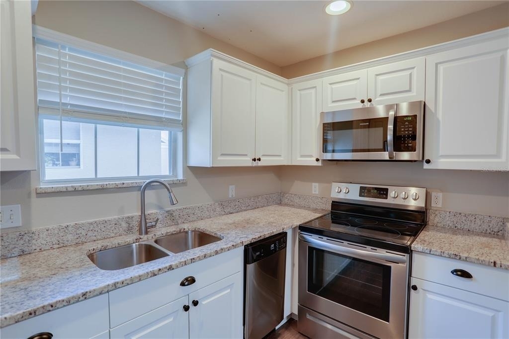 14222 Sonco Avenue - Photo 6