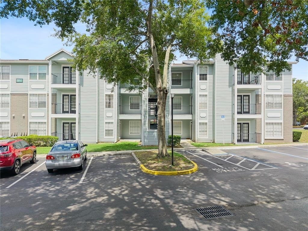 2550 N Alafaya Trail - Photo 0