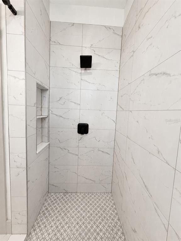 724 Ellwood Avenue - Photo 18