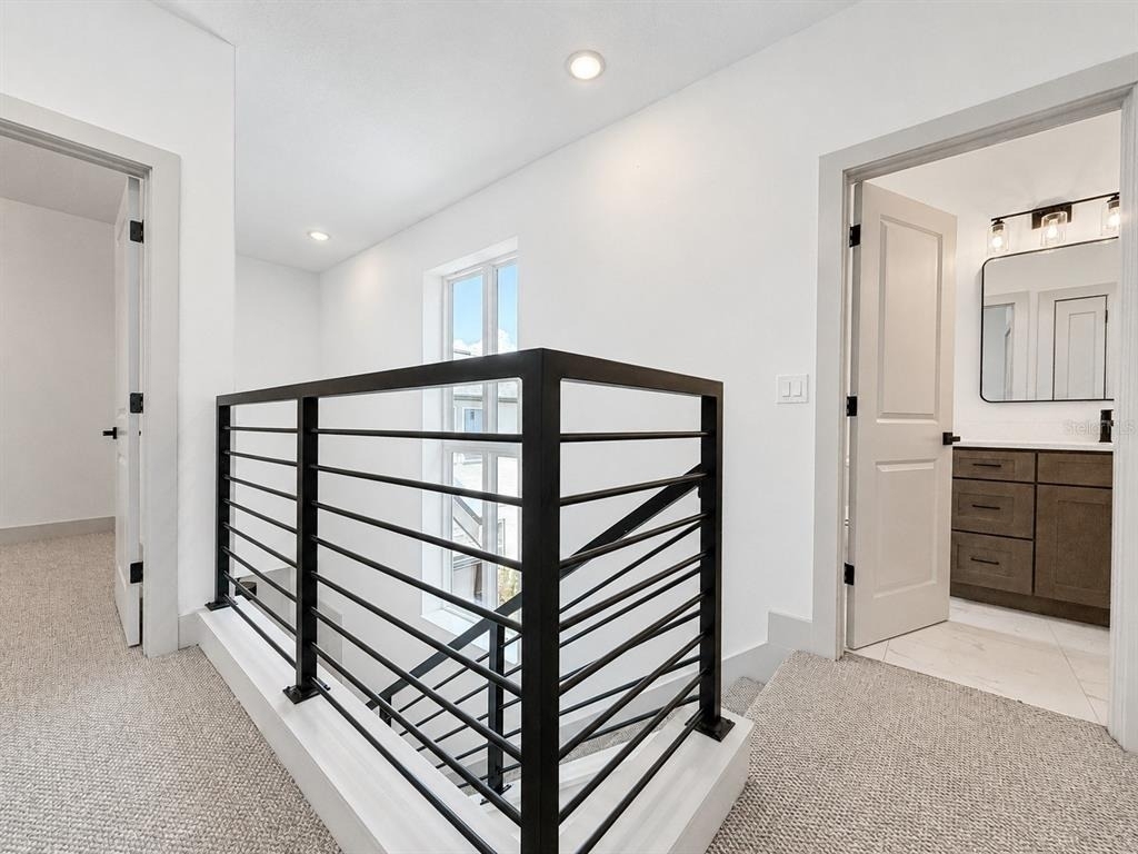 724 Ellwood Avenue - Photo 11