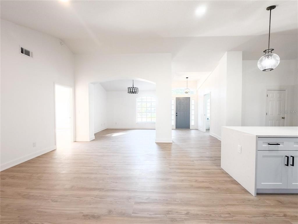 10711 Lake Hill Drive - Photo 5