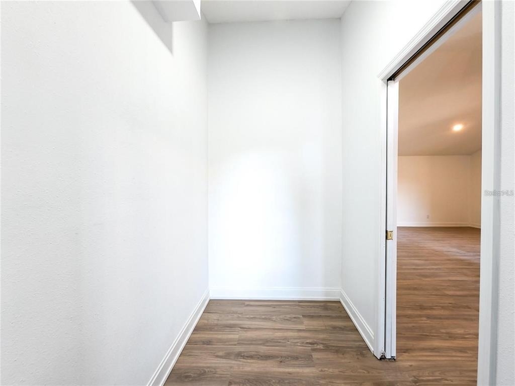10711 Lake Hill Drive - Photo 4