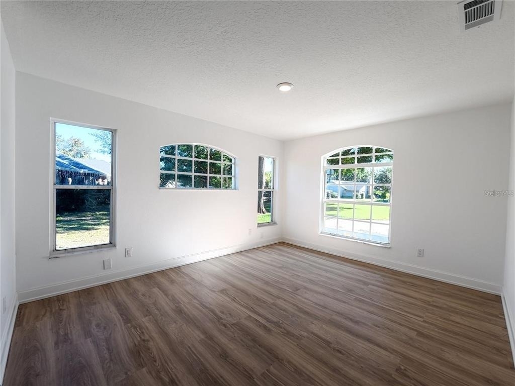 10711 Lake Hill Drive - Photo 11