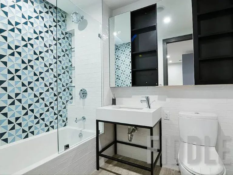 26 West St - Photo 5