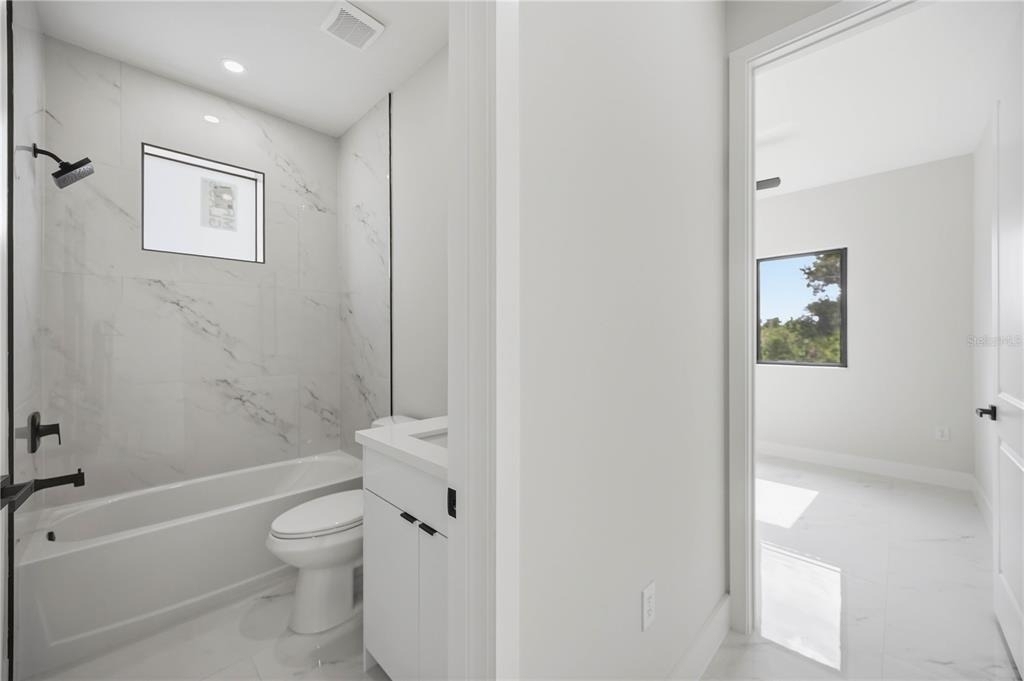 1299 Barton Avenue - Photo 16