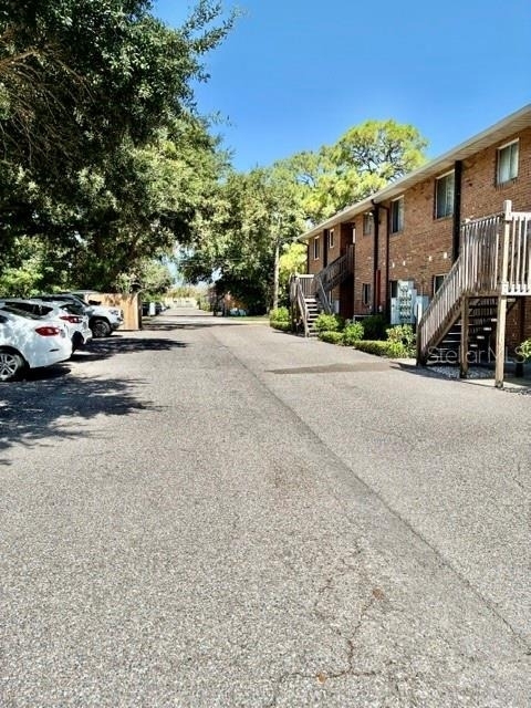 211 Airport Avenue W - Photo 19