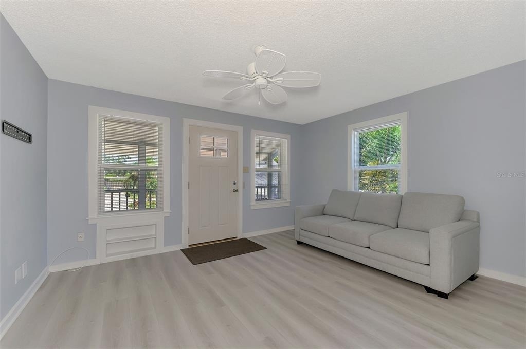 1858 Boyce - Photo 7