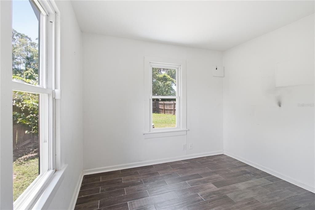 5552 Crissman Drive N - Photo 19