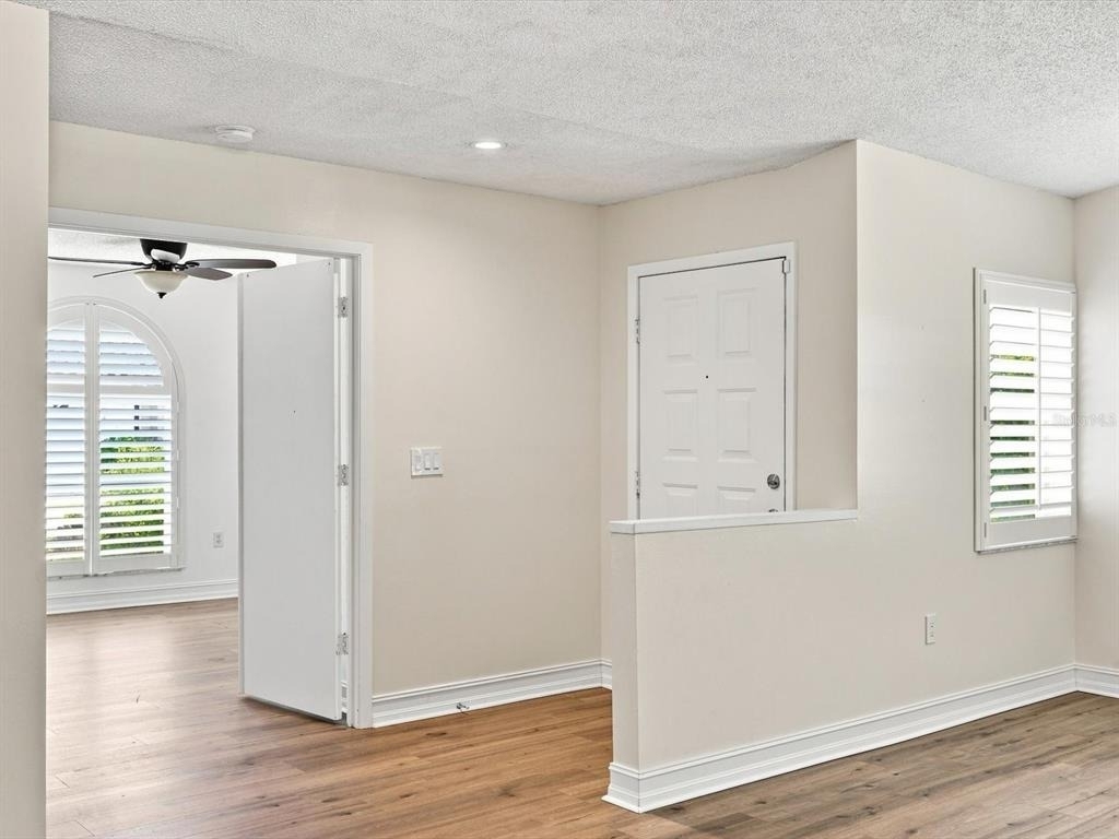 5381 Kelly Drive - Photo 4