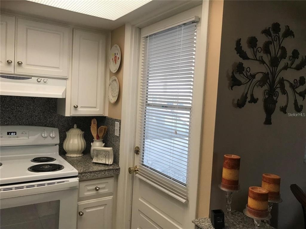 6033 Coral Way - Photo 5