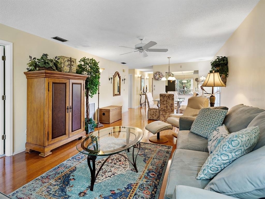 4415 Longmeadow - Photo 13