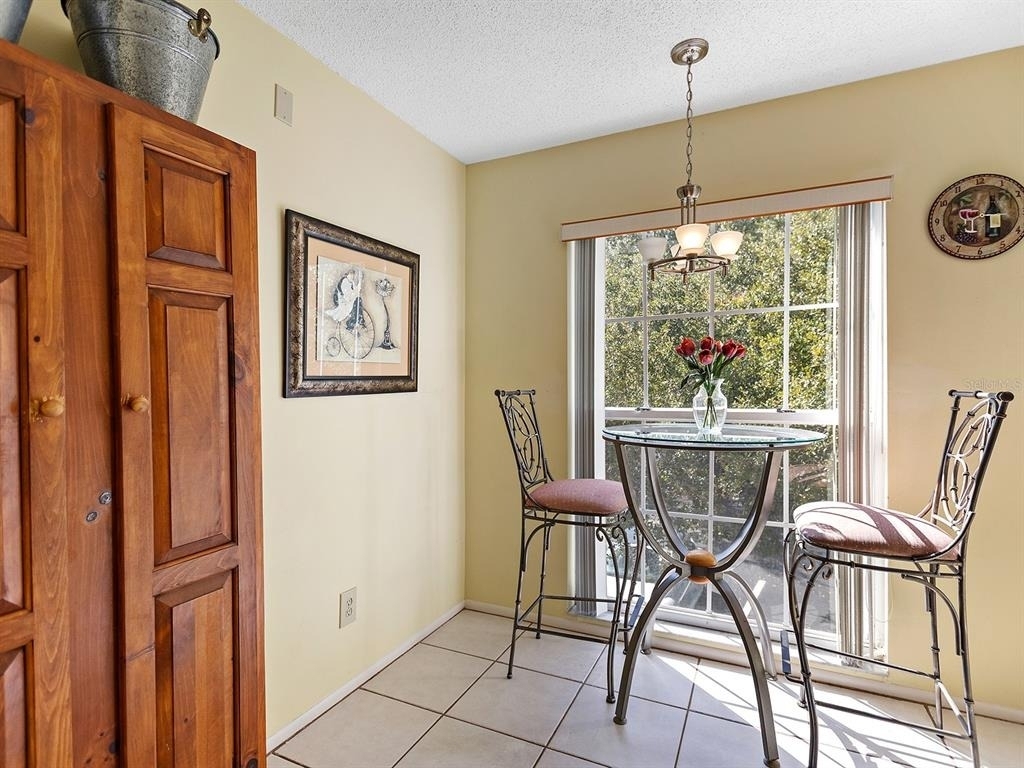 4415 Longmeadow - Photo 5