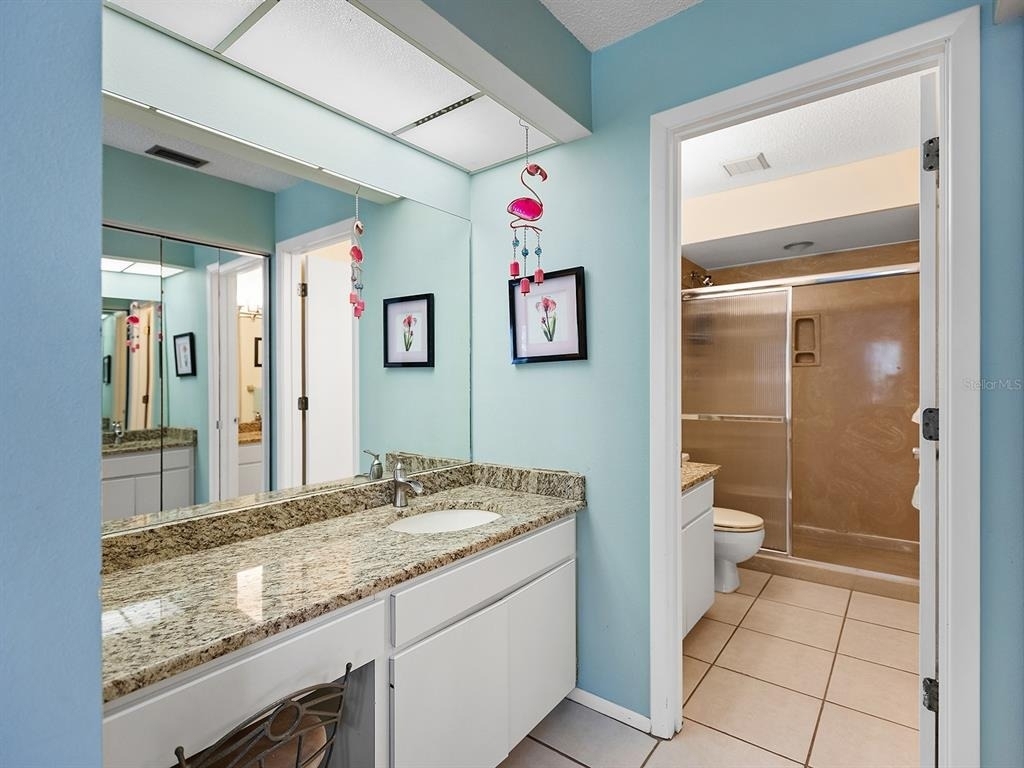 4415 Longmeadow - Photo 18