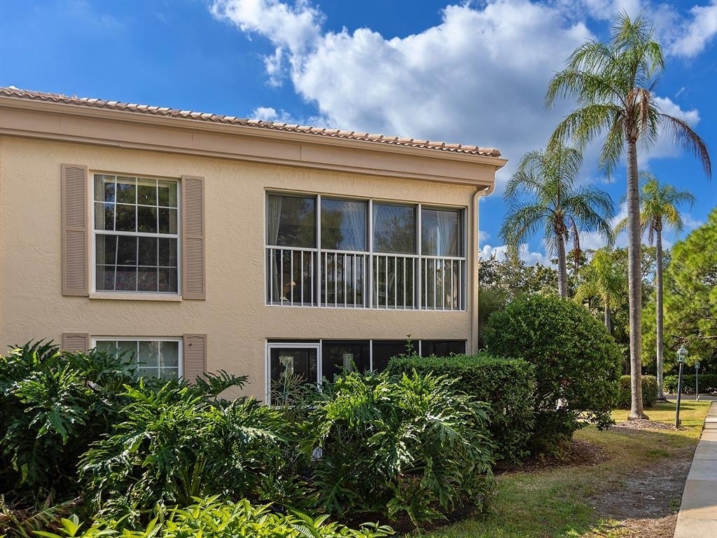 4415 Longmeadow - Photo 1