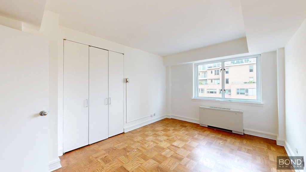 200 East 71st Street #19C - Photo 4