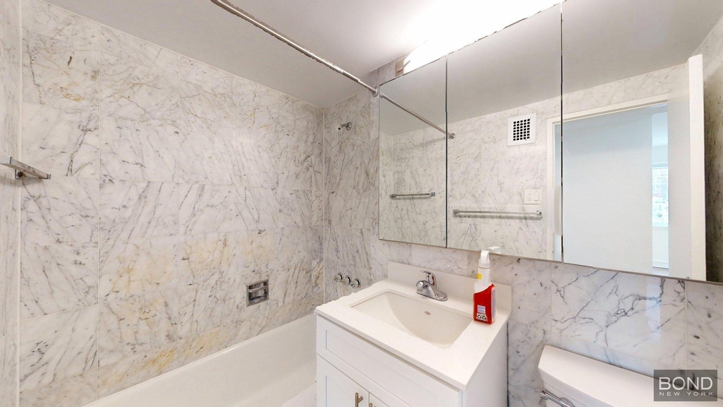 200 East 71st Street #19C - Photo 5