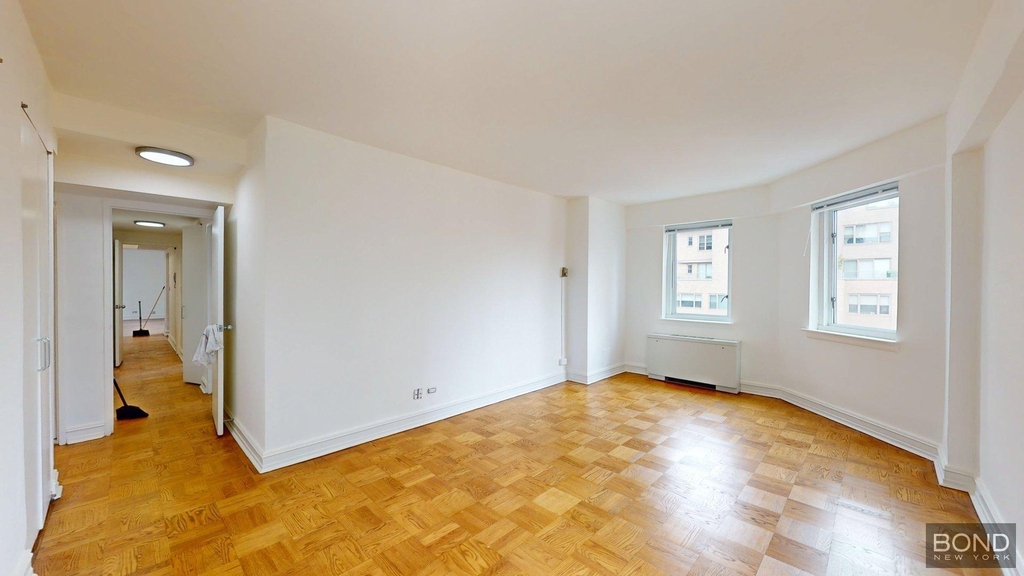 200 East 71st Street #19C - Photo 2