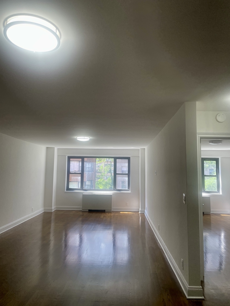 405 East 56th Street, 6J - Photo 0