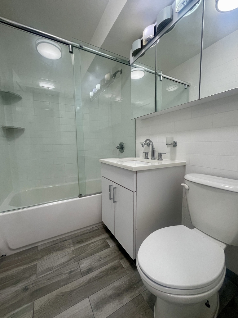 405 East 56th Street, 6J - Photo 7