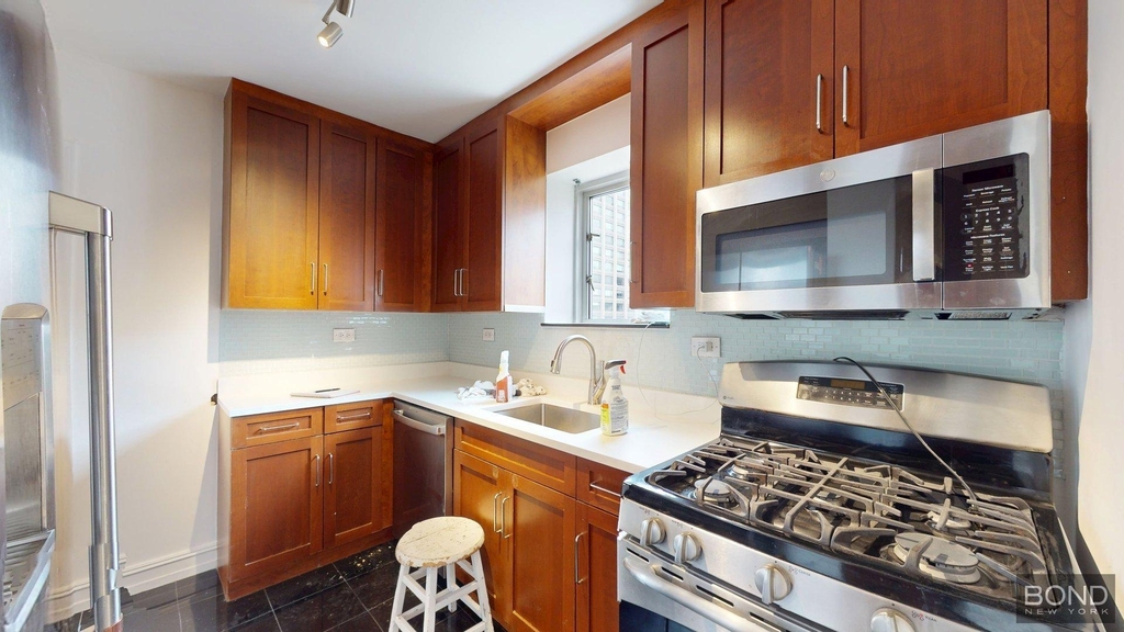 200 East 71st Street #21A - Photo 0