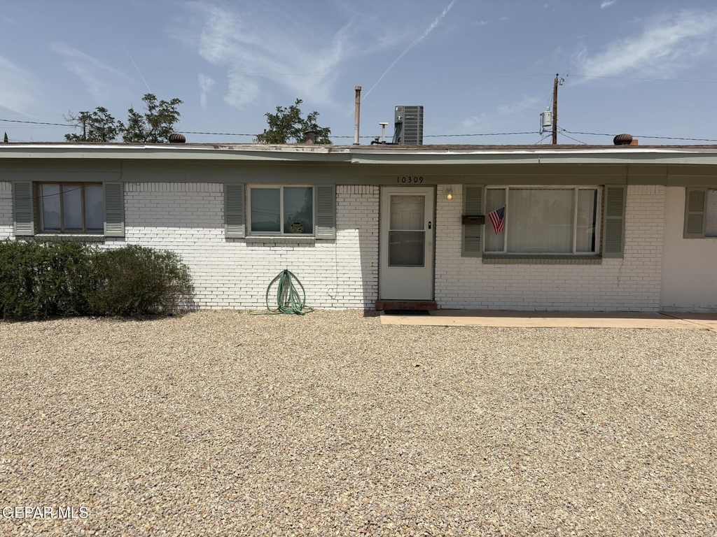 10309 Shoshone Street - Photo 0