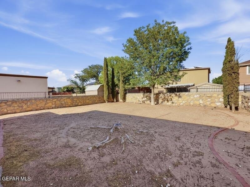2108 Setting Sun Drive - Photo 32