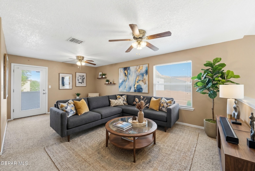 2108 Setting Sun Drive - Photo 7