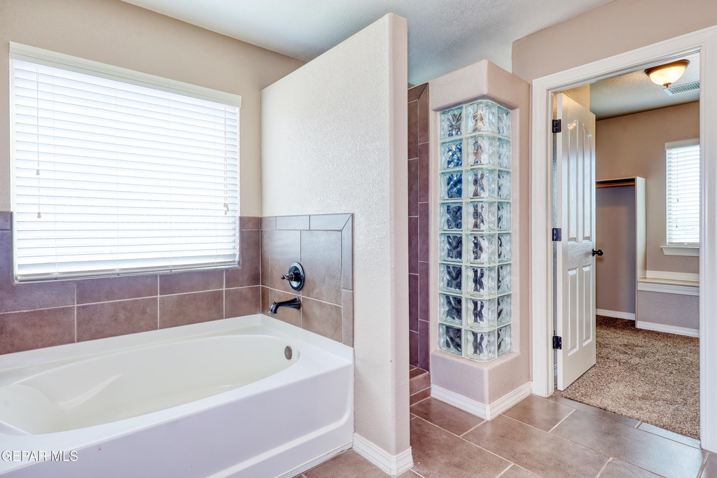 12108 Chapel Hill Road - Photo 29