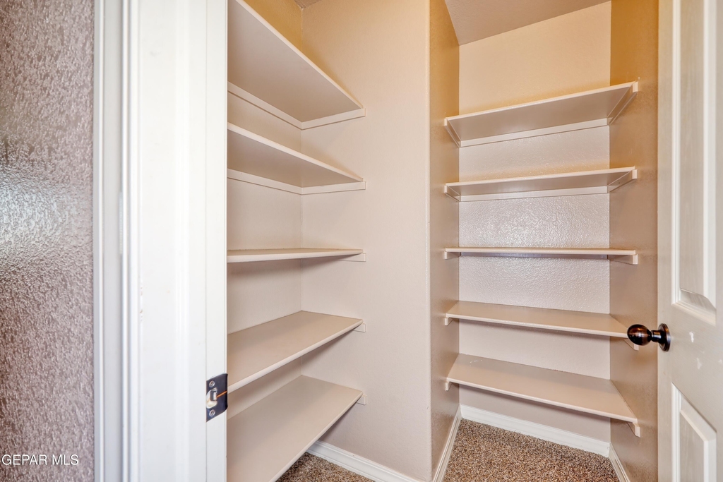 12108 Chapel Hill Road - Photo 43