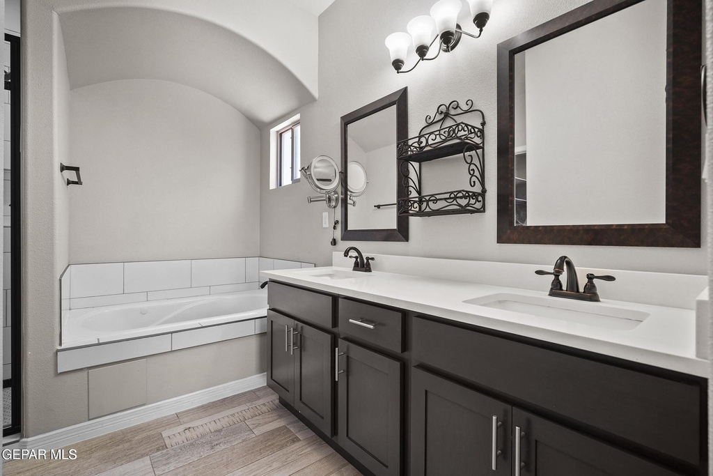 13440 Emerald Ranch Lane - Photo 10