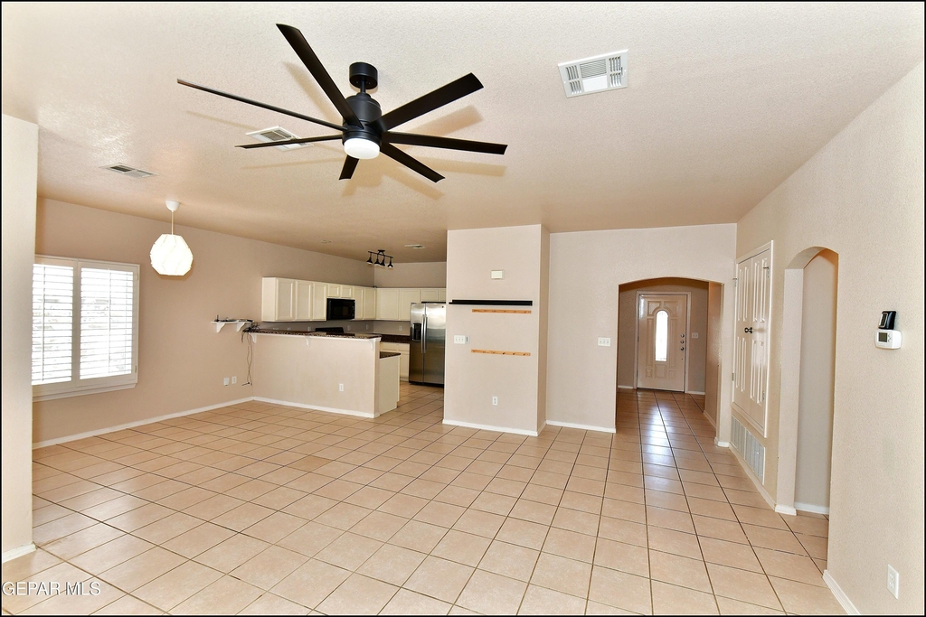 5810 Redstone Mesa Court - Photo 7