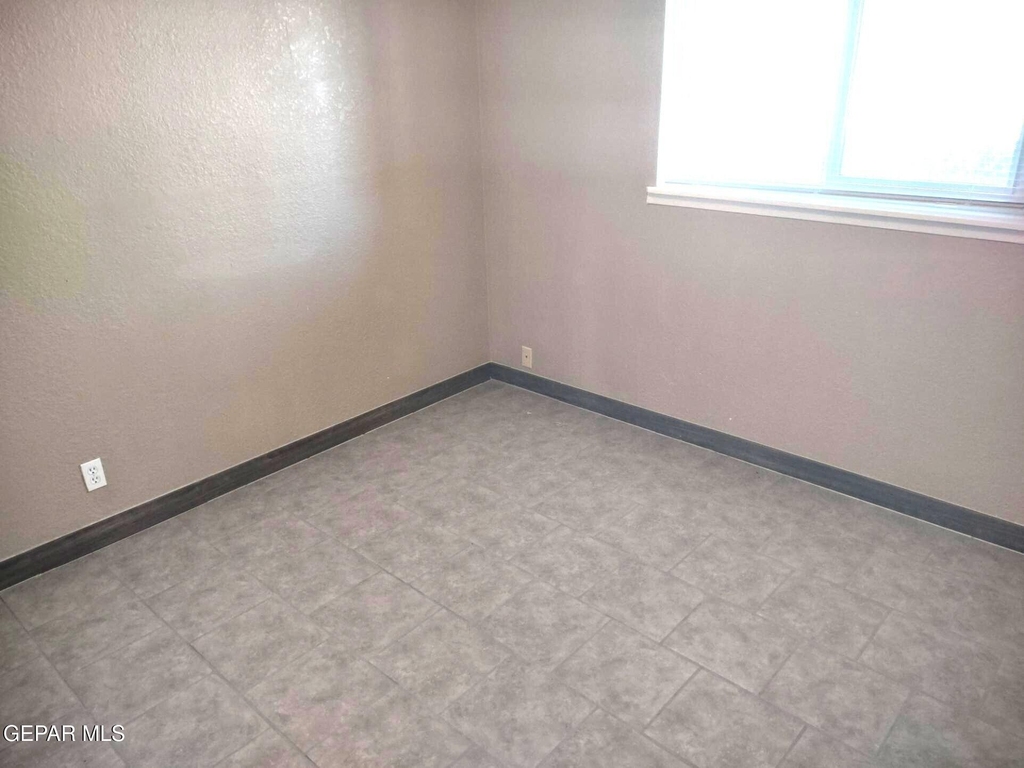 8724 Polaris Street - Photo 15