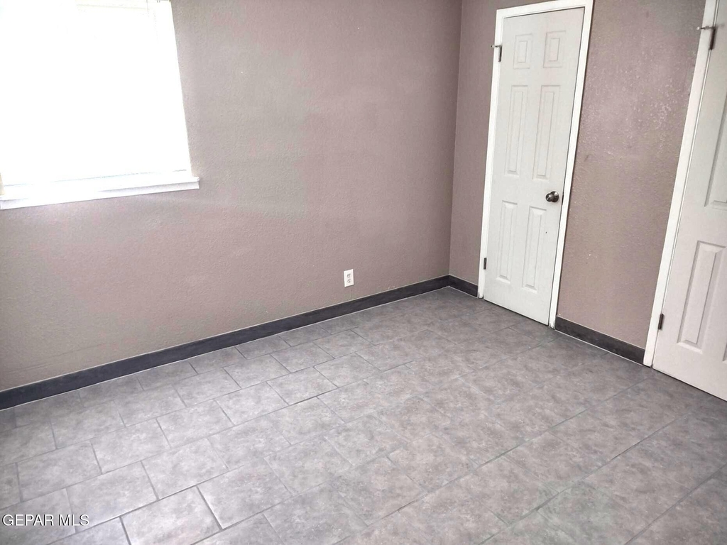 8724 Polaris Street - Photo 11