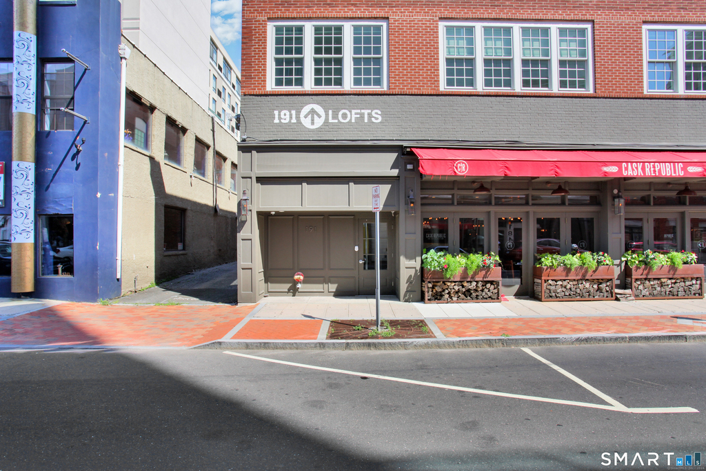 191 Summer Street - Photo 0