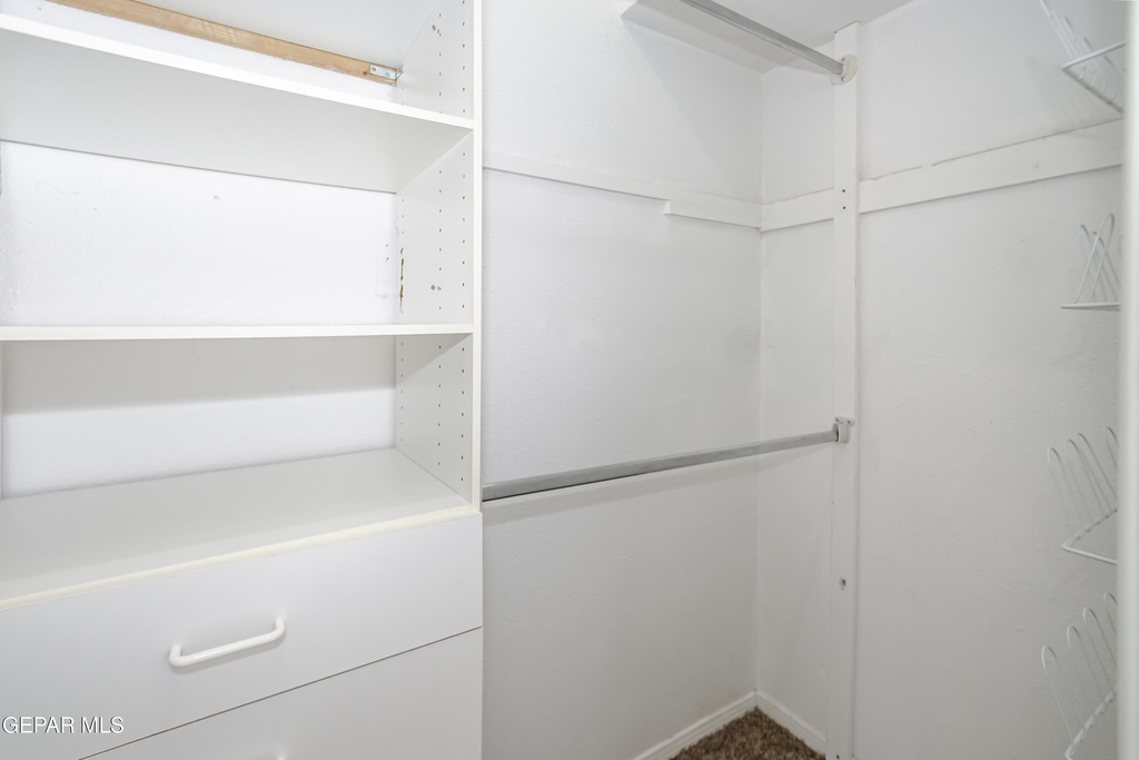 908 Los Pinos Way - Photo 20