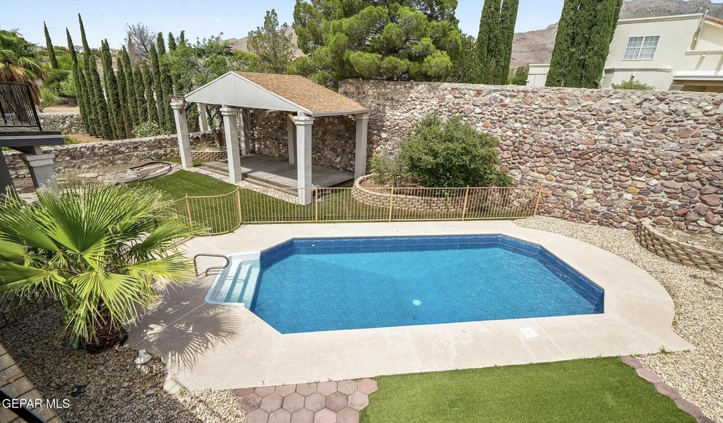 908 Los Pinos Way - Photo 36