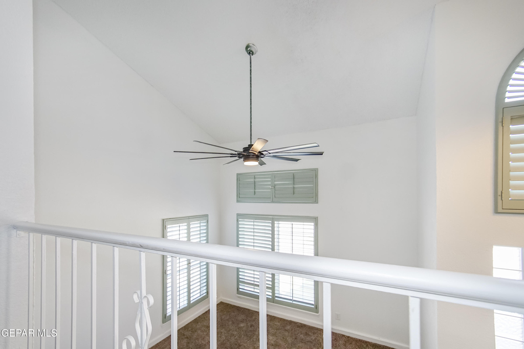 908 Los Pinos Way - Photo 15