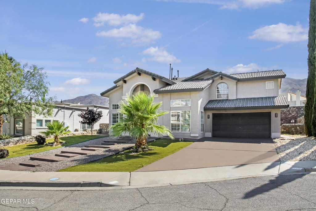 908 Los Pinos Way - Photo 1