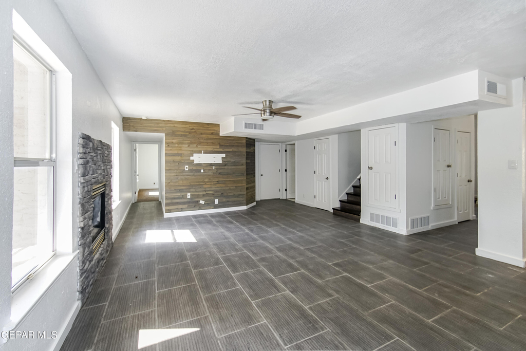 908 Los Pinos Way - Photo 8