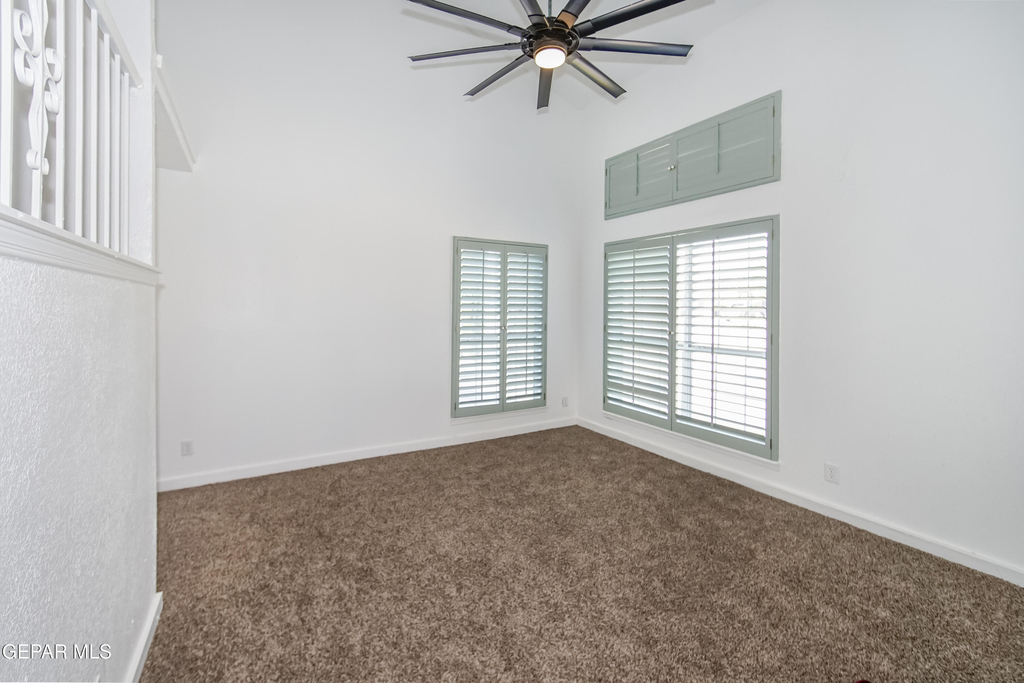 908 Los Pinos Way - Photo 6