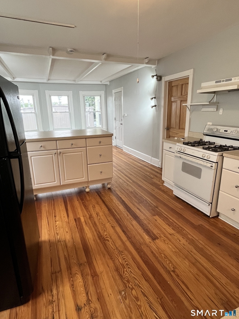 53-55 Davis Avenue - Photo 4